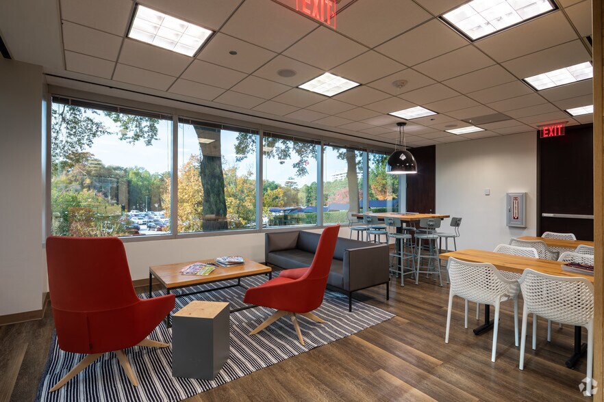 More Photos Of 3490 Piedmont Rd NE, Atlanta Office For Lease