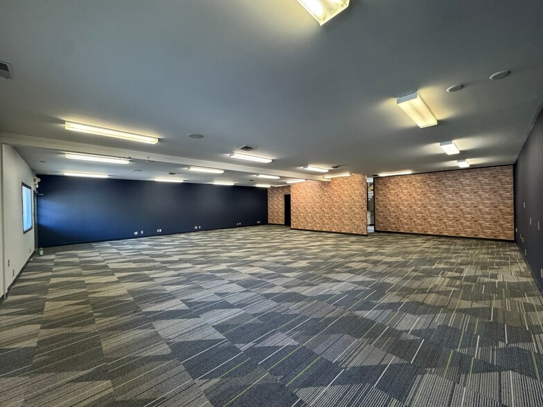 More Photos Of 752-764 W Market St, Akron Unknown For Lease