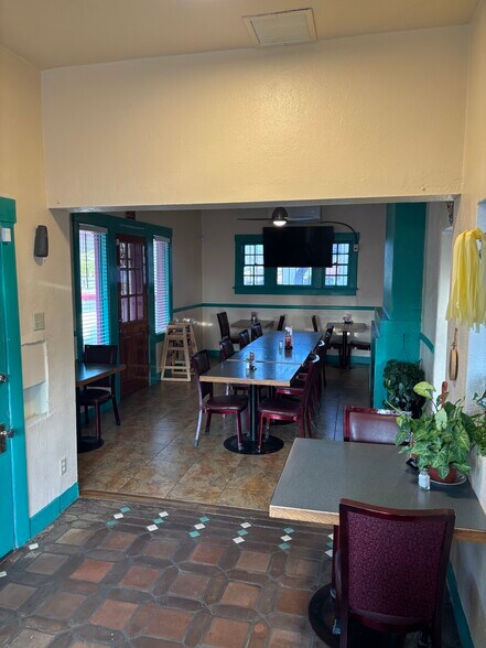 More Photos Of 119 E Speedway Blvd, Tucson Restaurant For Sale