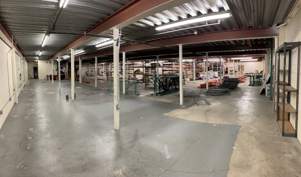 More Photos Of 5800 S Hoover St, Los Angeles Warehouse For Lease
