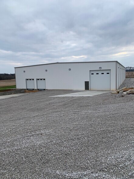 More Photos Of 7700 Allensville Rd, Allensville Warehouse For Lease