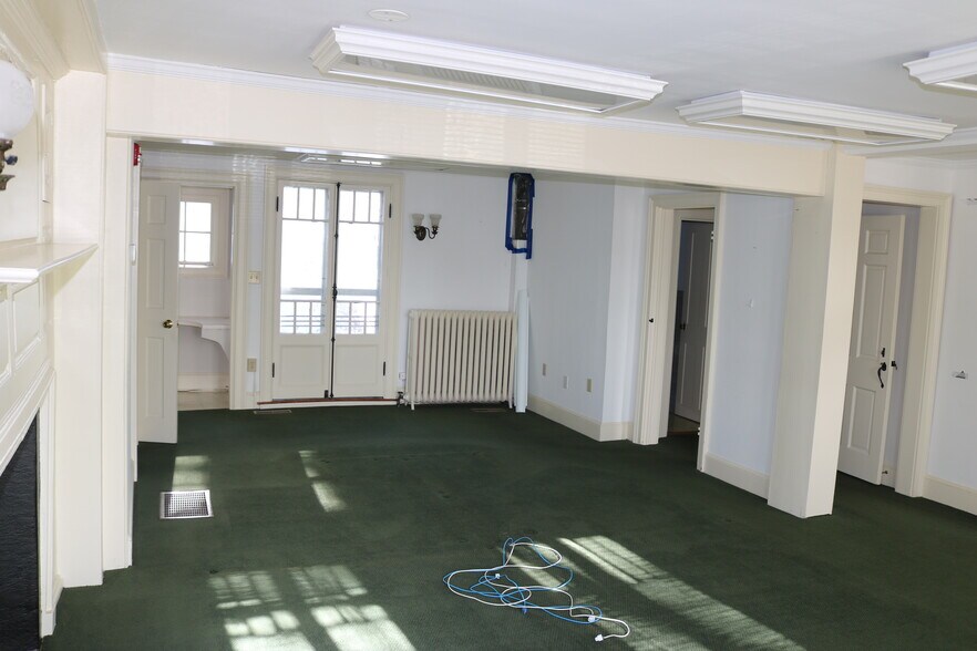 More Photos Of 82 West St, Litchfield Loft Creative Space For Lease