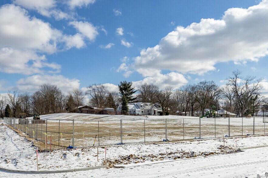 More Photos Of 971 N West Ave, Jackson Fast Food For Sale