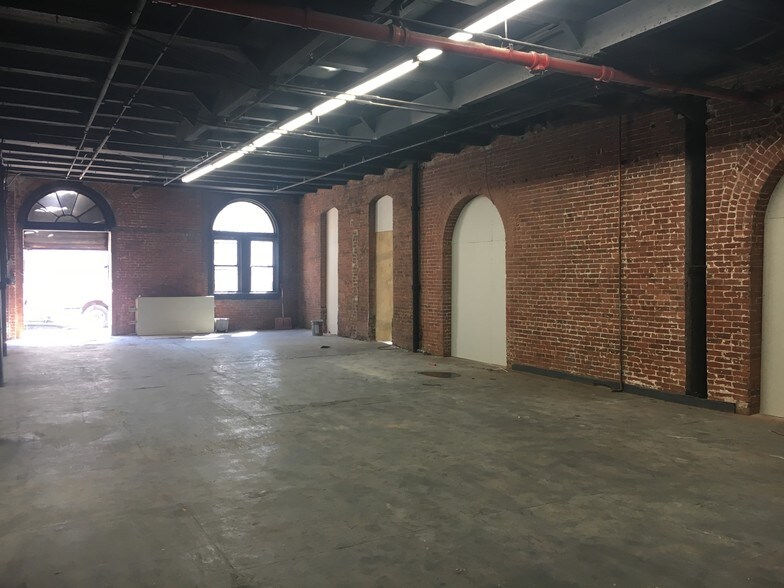 More Photos Of 16 Waverly Ave, Brooklyn Loft Creative Space For Lease