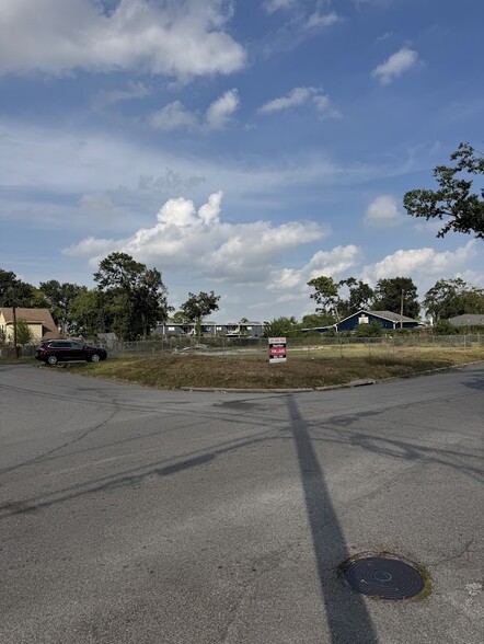 Primary Photo Of 4605 Brookwoods Dr, Houston Land For Sale