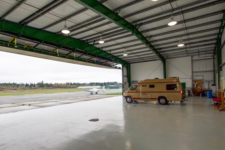 More Photos Of 191 Airport Rd, Port Townsend Airplane Hangar For Lease