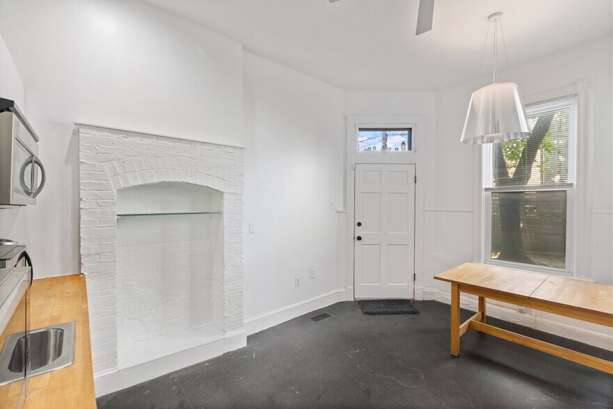 More Photos Of 34 E 25th St, Baltimore Office Residential For Sale