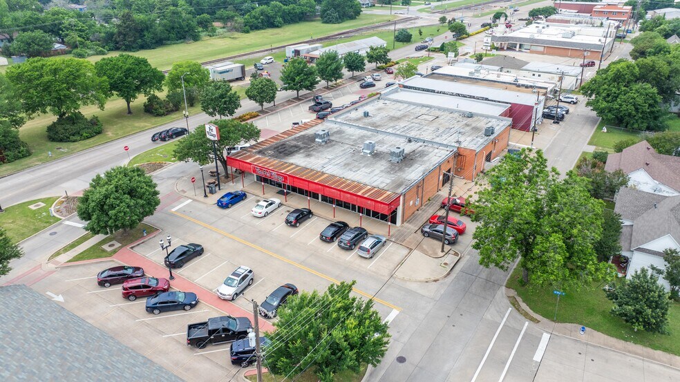 More Photos Of 200 N Main St, Duncanville Storefront Retail Office For Sale
