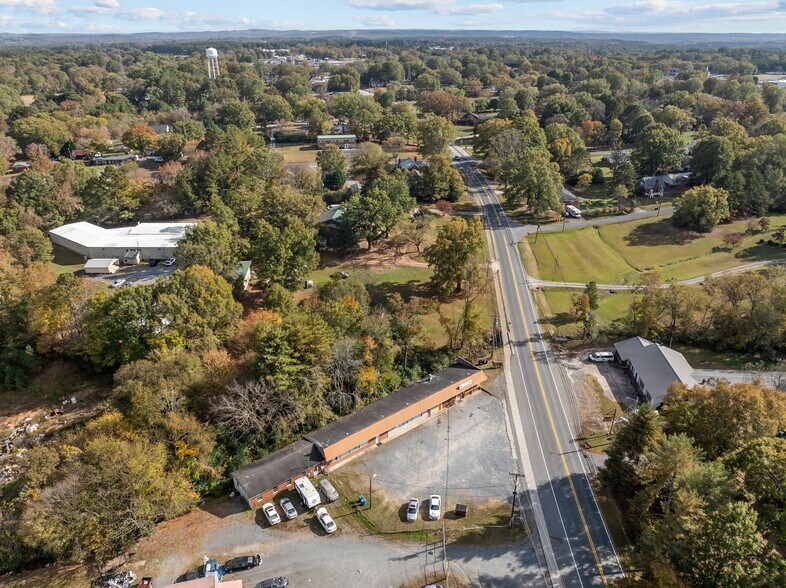 More Photos Of 1128 N Main St, Oakboro Restaurant For Sale