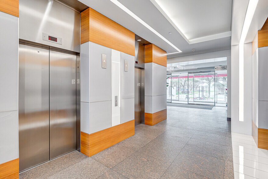 More Photos Of 4835 Lyndon B Johnson Fwy, Dallas Office For Lease