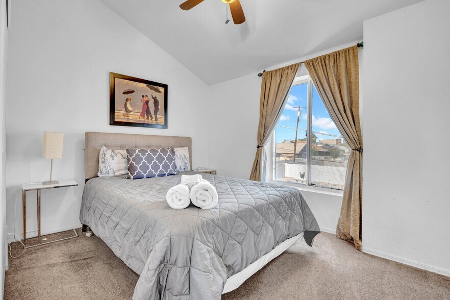 More Photos Of 712 E Pierce St, Phoenix Multifamily For Sale