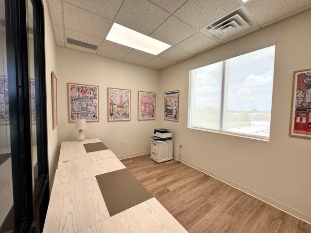 More Photos Of 142 SW 134th St, Oklahoma City Office For Lease