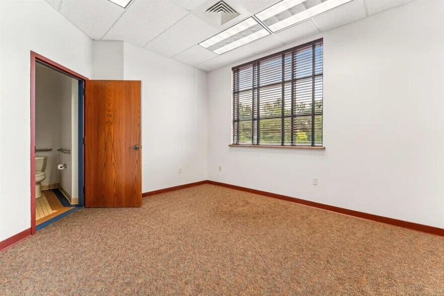 More Photos Of 180 Knights Way, Fond Du Lac Medical For Sale