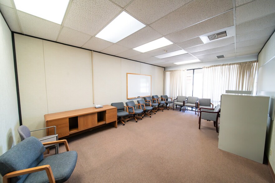More Photos Of 1550 N Norma St, Ridgecrest Office For Lease