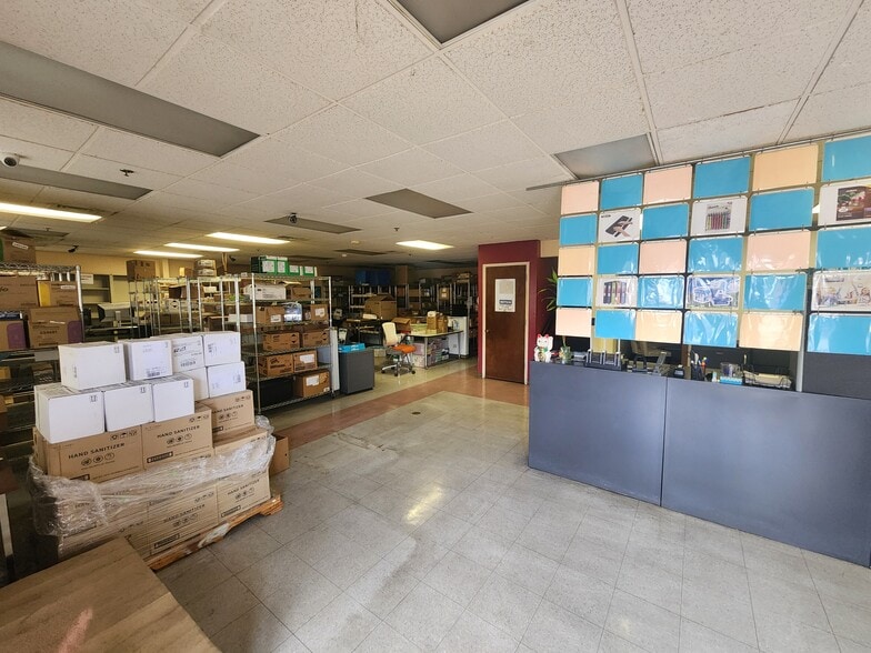 More Photos Of 99-1418 Koaha Pl, Honolulu Light Manufacturing For Sale