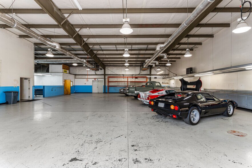 More Photos Of 205 Bourne Blvd, Savannah Warehouse For Sale