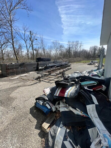 More Photos Of 2210 W Washington Center Rd, Fort Wayne Warehouse For Sale
