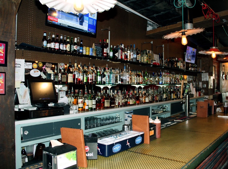 More Photos Of 487 King St, Charleston Loft Creative Space For Sale