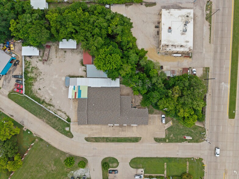 More Photos Of 310 Gautney St, Garland Flex For Sale