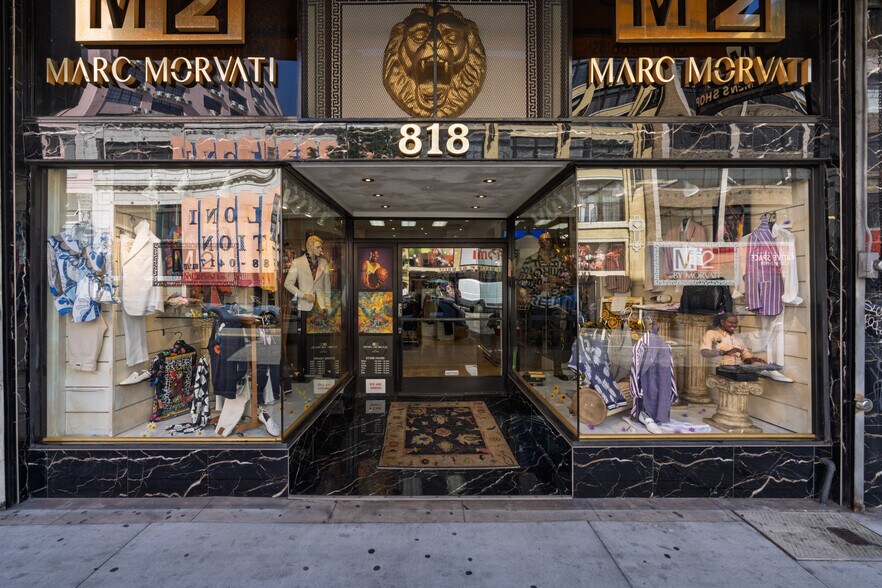 More Photos Of 818 S Los Angeles St, Los Angeles General Retail For Sale