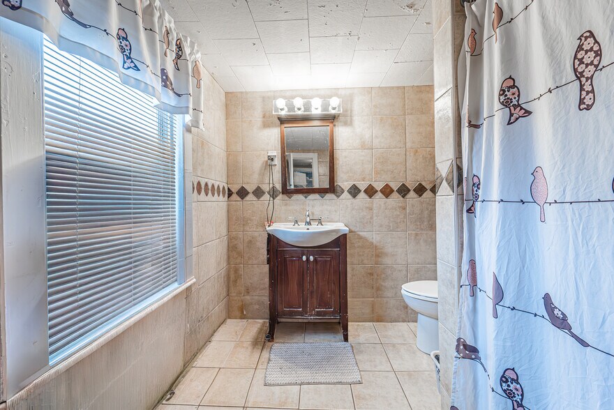 More Photos Of 419 Olive St, Branchburg Restaurant For Sale