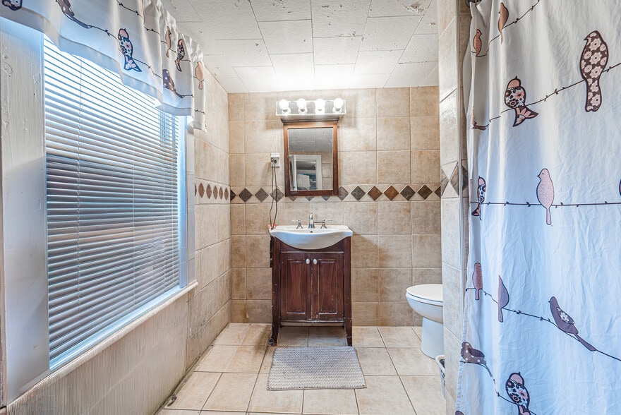 More Photos Of 419 Olive St, Branchburg Restaurant For Sale