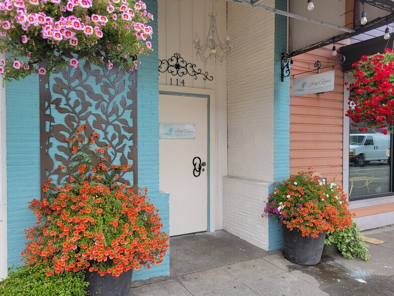 More Photos Of 114 N Lewis St, Monroe Freestanding For Sale