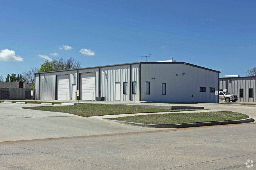 Primary Photo Of 1064 Industrial Dr, Yukon Light Distribution For Lease
