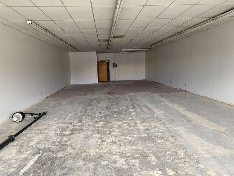 More Photos Of 1312 Industrial Rd, Emporia Unknown For Lease