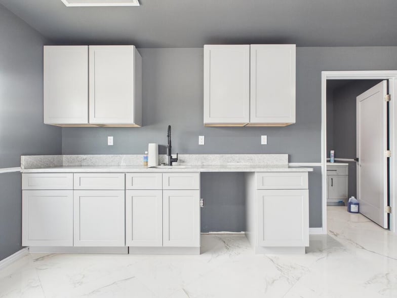 More Photos Of 1100 W Sealy Ave, Monahans Distribution For Sale