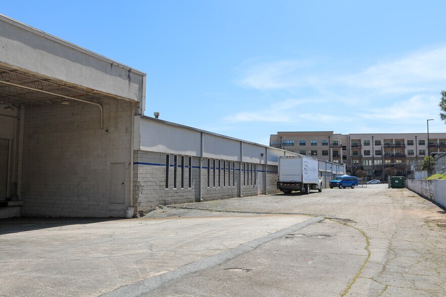 More Photos Of 465 Bishop St NW, Atlanta Warehouse For Sale