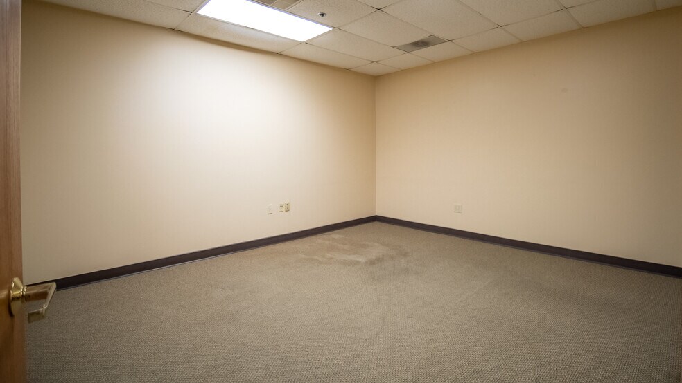 More Photos Of 5231 E Frontage Rd NW, Rochester Office For Sale