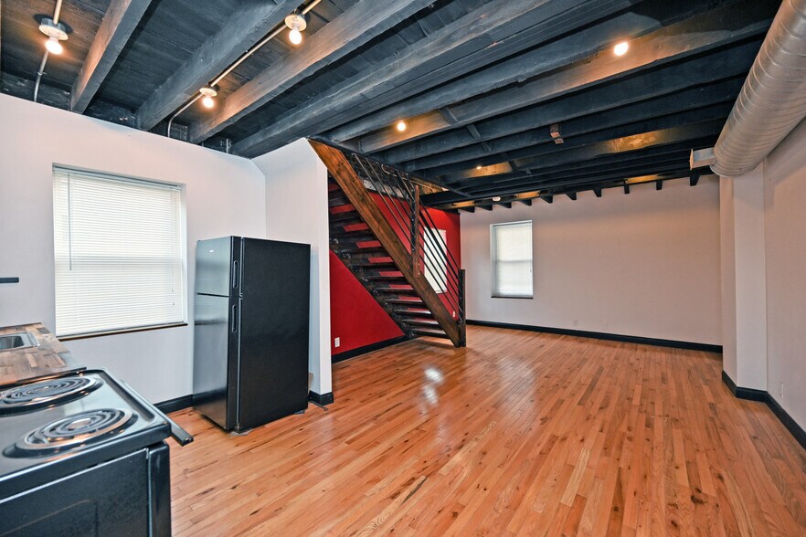 More Photos Of 226 E Clifton Ave, Cincinnati Apartments For Sale