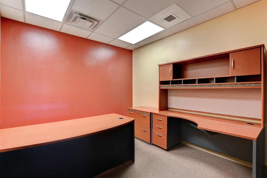 More Photos Of 2400 N Tenaya Way, Las Vegas Office For Lease