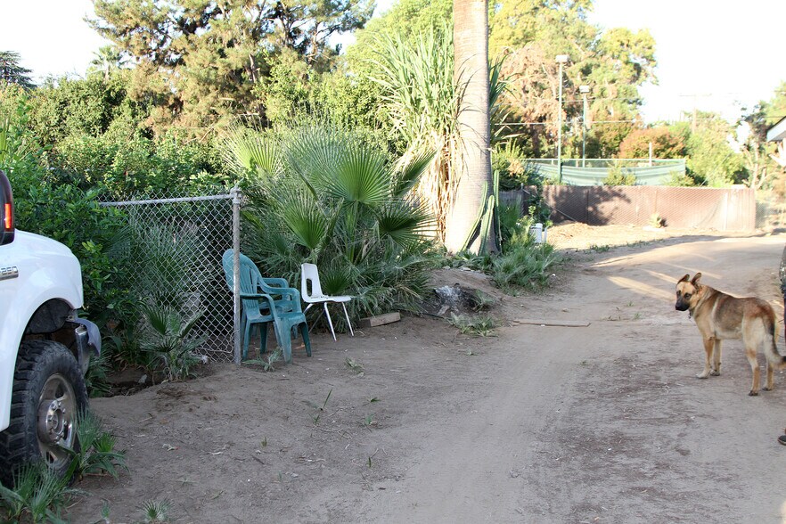 More Photos Of 1636 S Clovis Ave, Fresno Specialty For Sale