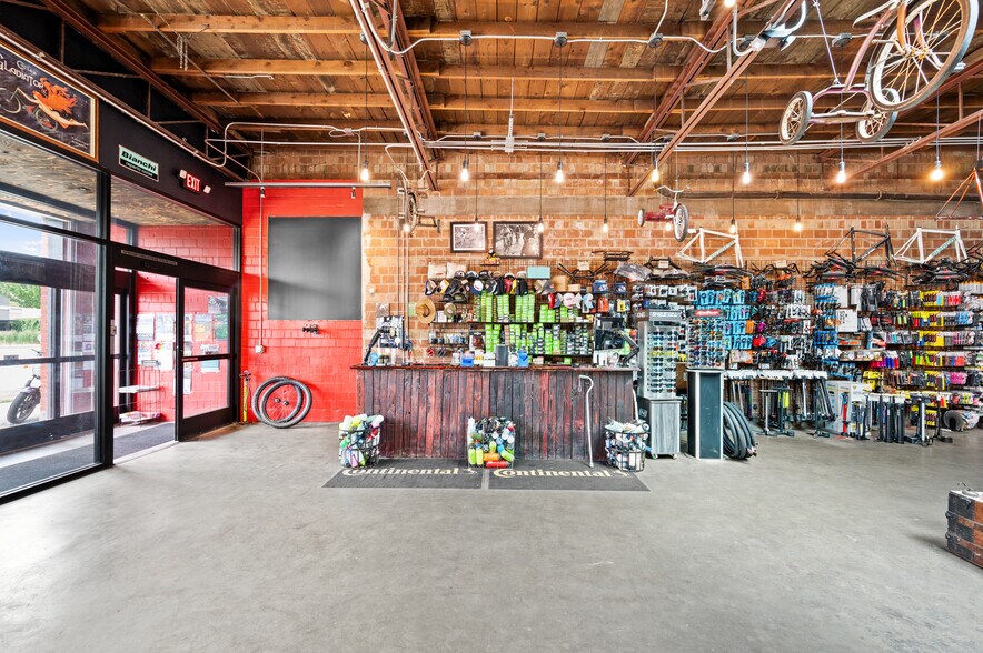 More Photos Of 150 E 800 S, Salt Lake City Storefront Retail Office For Sale