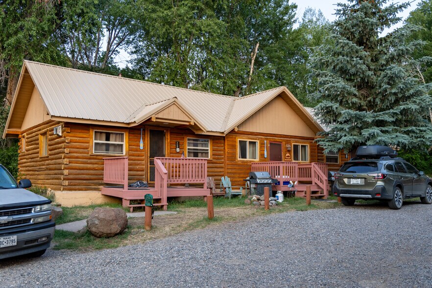 More Photos Of 27680 US Highway 160, South Fork Hotel For Sale