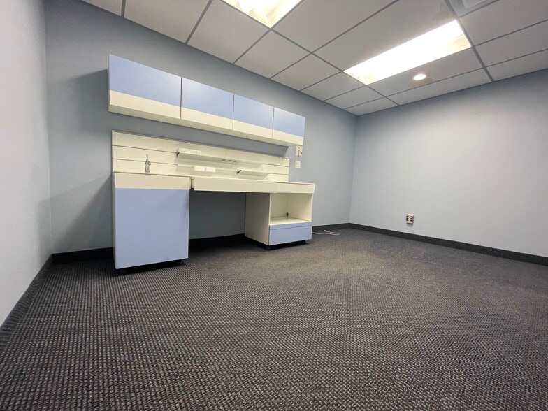 More Photos Of 346-348 Broad Ave, Leonia Restaurant For Lease