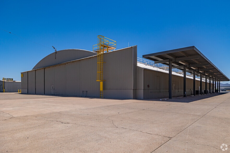 More Photos Of 1300 S Litchfield Rd, Goodyear Unknown For Lease