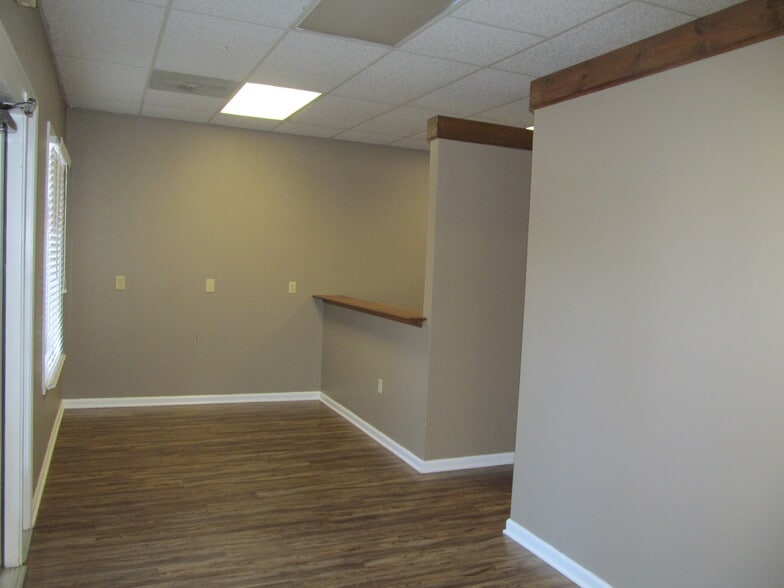More Photos Of 4797-4803 Cuba-Millington Rd, Millington Medical For Lease