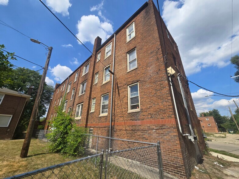 More Photos Of 3675 Oakman Blvd, Detroit Apartments For Sale
