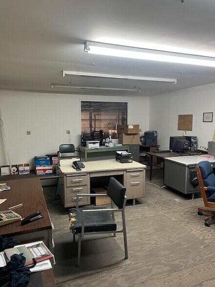 More Photos Of 9317 Earley Dr, Hagerstown Warehouse For Lease