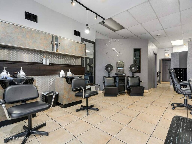 More Photos Of 5924-5926 W Lawrence Ave, Chicago Storefront For Sale