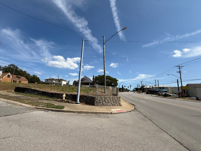 More Photos Of 2119 Sunset Blvd, Steubenville Land For Sale