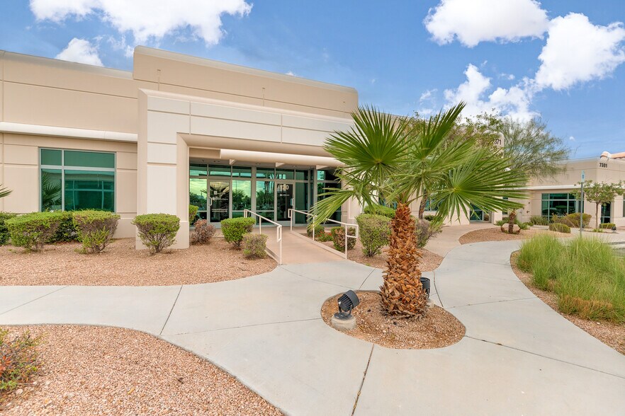 More Photos Of 7371 Prairie Falcon Rd, Las Vegas Office For Lease