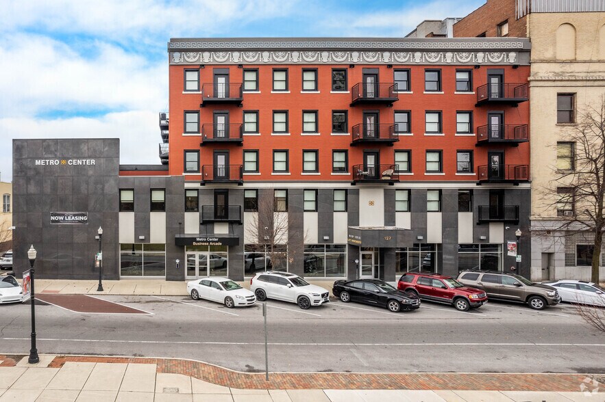 More Photos Of 127 N Elizabeth St, Lima Apartments For Lease