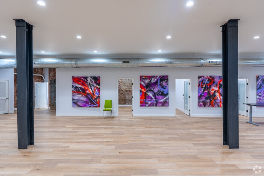 More Photos Of 2446-50 Germantown Ave, Philadelphia Flex For Sale