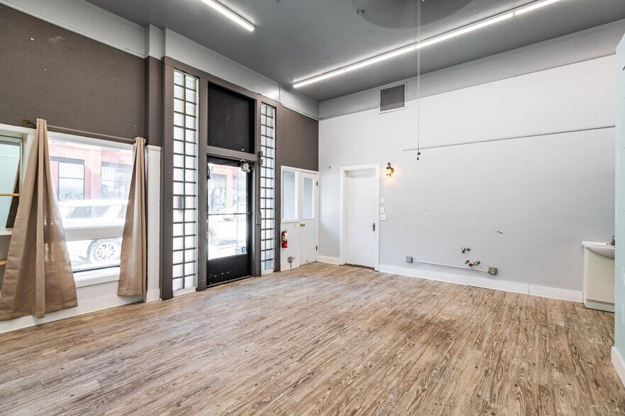 More Photos Of 111 5th Ave S, La Crosse General Retail For Lease