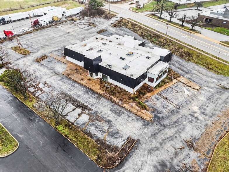 More Photos Of 2909 Netherton Dr, Florissant Lodge Meeting Hall For Sale