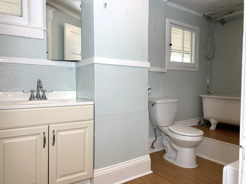 More Photos Of 3118 SE Yamhill St, Portland Apartments For Sale